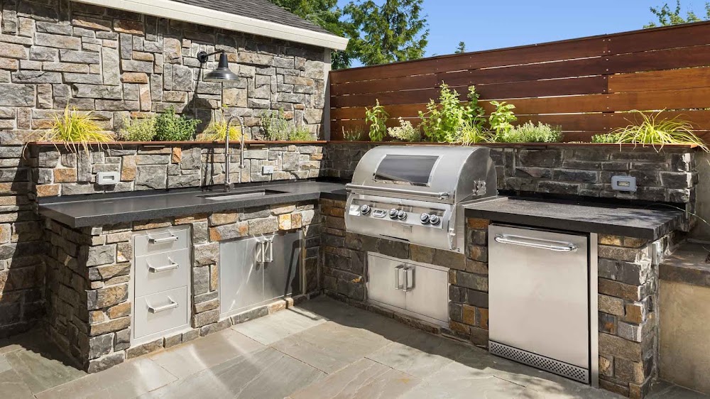 Rock Solid Maintenance & Renovation